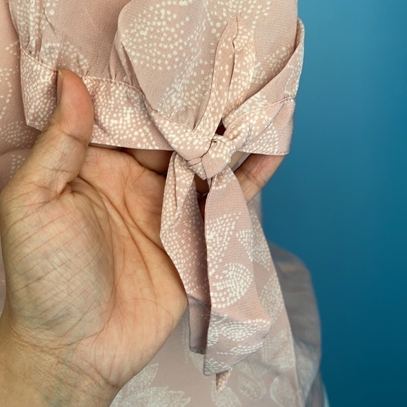 NEW Madewell Light Pink Floral Silk V-neck Top US M - Picture 3 of 7
